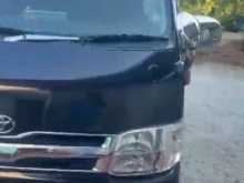 Toyota HIACE KDH 201 Super G L 2010 Van