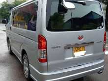 https://riyasewana.com/uploads/toyota-hiace-kdh-151726044793.jpg