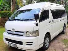 Toyota Hiace KDH 220 2005 Van