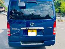 https://riyasewana.com/uploads/toyota-hiace-kdh-1615141422123.jpg