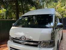 Toyota Hiace KDH 221 2010 Van