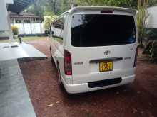 https://riyasewana.com/uploads/toyota-hiace-kdh-2013-2022101512362.jpg
