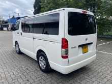 https://riyasewana.com/uploads/toyota-hiace-kdh-2100231953.jpg