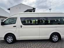 https://riyasewana.com/uploads/toyota-hiace-kdh-28153305332.jpg