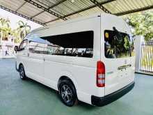 https://riyasewana.com/uploads/toyota-hiace-kdh-2815565622443.jpg
