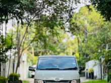 Toyota HIACE KDH GL 2016 Van