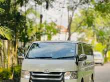 https://riyasewana.com/uploads/toyota-hiace-kdh-293113495.jpg