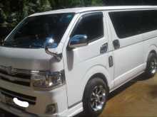 Toyota HIACE KDH SUPER GL UPDATE 2010 Van