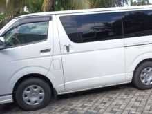 https://riyasewana.com/uploads/toyota-hiace-kdh-301505234642.jpg