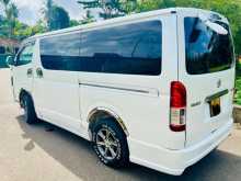 https://riyasewana.com/uploads/toyota-hiace-kdh-301820394172.jpg