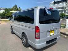 https://riyasewana.com/uploads/toyota-hiace-kdh-810315522992.jpg