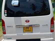 https://riyasewana.com/uploads/toyota-hiace-kdh-81547434443.jpg