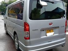 https://riyasewana.com/uploads/toyota-hiace-kdh-81614026942.jpg