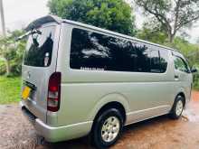 https://riyasewana.com/uploads/toyota-hiace-kdh200-2007-1618250712423.jpg