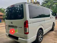 https://riyasewana.com/uploads/toyota-hiace-kdh201-172126354973.jpg