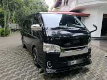 https://riyasewana.com/uploads/toyota-hiace-kdh201-182149344162.jpg
