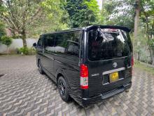 https://riyasewana.com/uploads/toyota-hiace-kdh201-182150526386.jpg