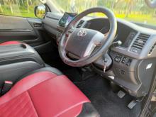 https://riyasewana.com/uploads/toyota-hiace-kdh201-42113076295.jpg