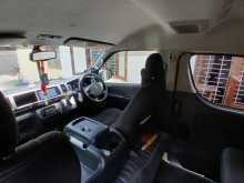 https://riyasewana.com/uploads/toyota-hiace-kdh211-2014-3012563912054.jpg
