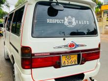 https://riyasewana.com/uploads/toyota-hiace-lh-1510132517572.jpg