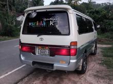 Toyota Hiace Dolphin LH113 1994 Van