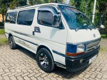 Toyota Hiace LH 113 1993 Van
