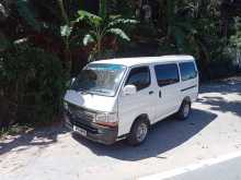 Toyota Hiace Dolphin LH102 1992 Van