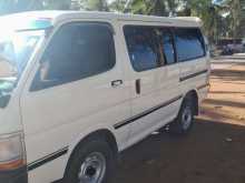 Toyota HIACE LH102 1990 Van