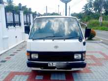 Toyota HIACE LH61 1988 Van