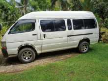 Toyota Hiace LH 123 1995 Van