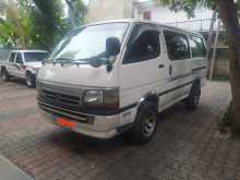 Toyota Hiace Dolphin LH102 1990 Van