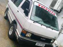 Toyota Hiace LH51 1988 Van