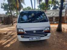 Toyota Hiace LH103 1998 Van