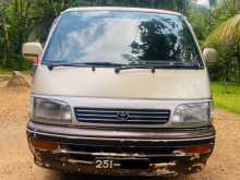 Toyota Hiace LH113 1993 Van