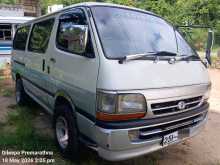 Toyota Hiace LH113 1994 Van