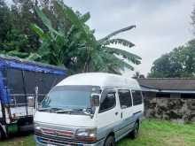 Toyota Hiace Dolphin LH113 Long High Roof 1993 Van