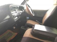 https://riyasewana.com/uploads/toyota-hiace-lh113-715525624042.jpg