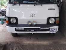 Toyota HIACE LH20 1980 Van