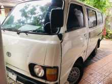 Toyota Hiace Lh30 RH20V 1983 Van