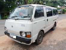 Toyota HIACE LH30 1981 Van