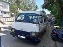 Toyota Hiace LH40B 1986 Van