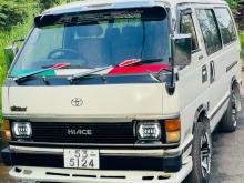 Toyota Hiace LH61 1988 Van