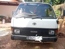 Toyota Hiace LH61 1989 Van