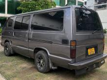 Toyota Hiace LH61 1987 Van