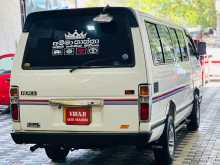 https://riyasewana.com/uploads/toyota-hiace-lh61v-1988-611310512043.jpg
