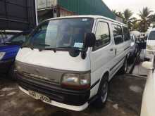 Toyota Hiace Long 1997 Van