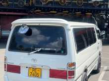 https://riyasewana.com/uploads/toyota-hiace-rzh112-2003-2221440512342.jpg