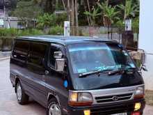 Toyota Hiace 2001 Van