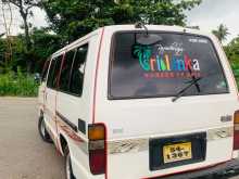 https://riyasewana.com/uploads/toyota-hiace-shell-1988-2710233112024.jpg