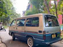 https://riyasewana.com/uploads/toyota-hiace-shell-1992-40101412983.jpg